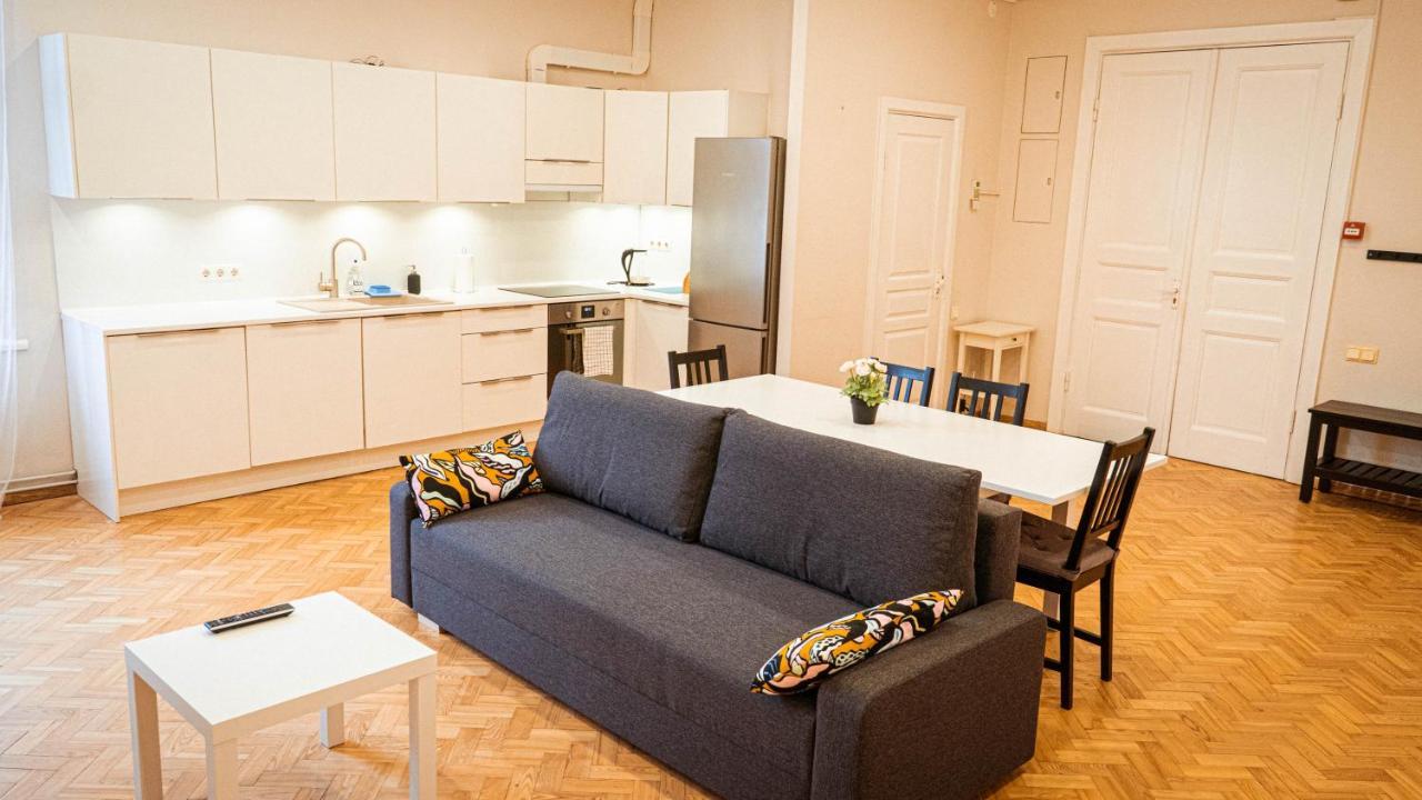 Holberg Apartment Рига Екстериор снимка