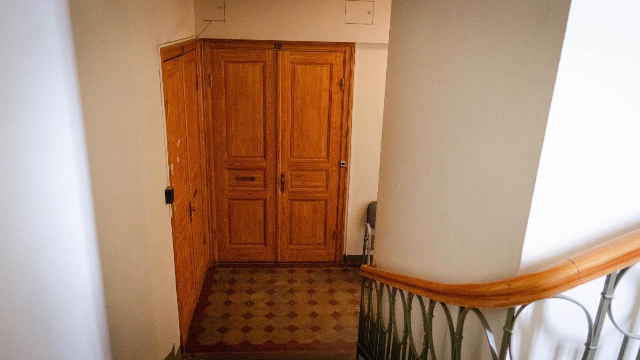 Holberg Apartment Рига Екстериор снимка